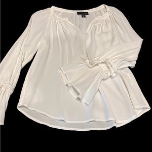 Gorgeous white FifteenTwenty top